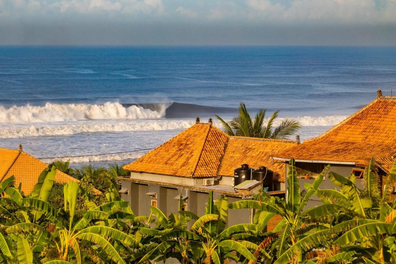 Medewi Secret Surfcamp Hotel Пулукан Екстериор снимка